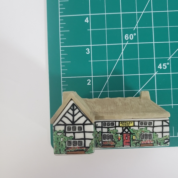 Wade England Figurines Whimsey on Why The Barley Mow #8 - Picture 9 of 9